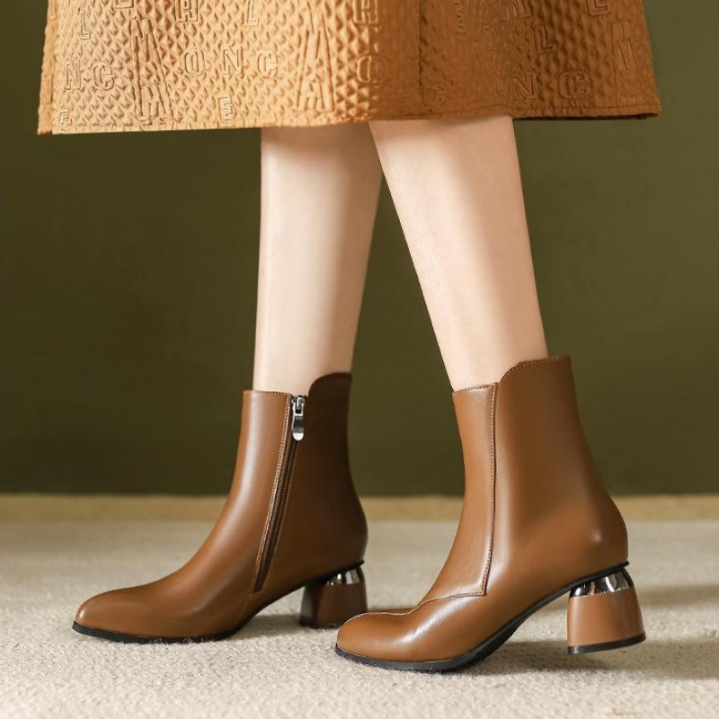 Victoria Chelsea Boots